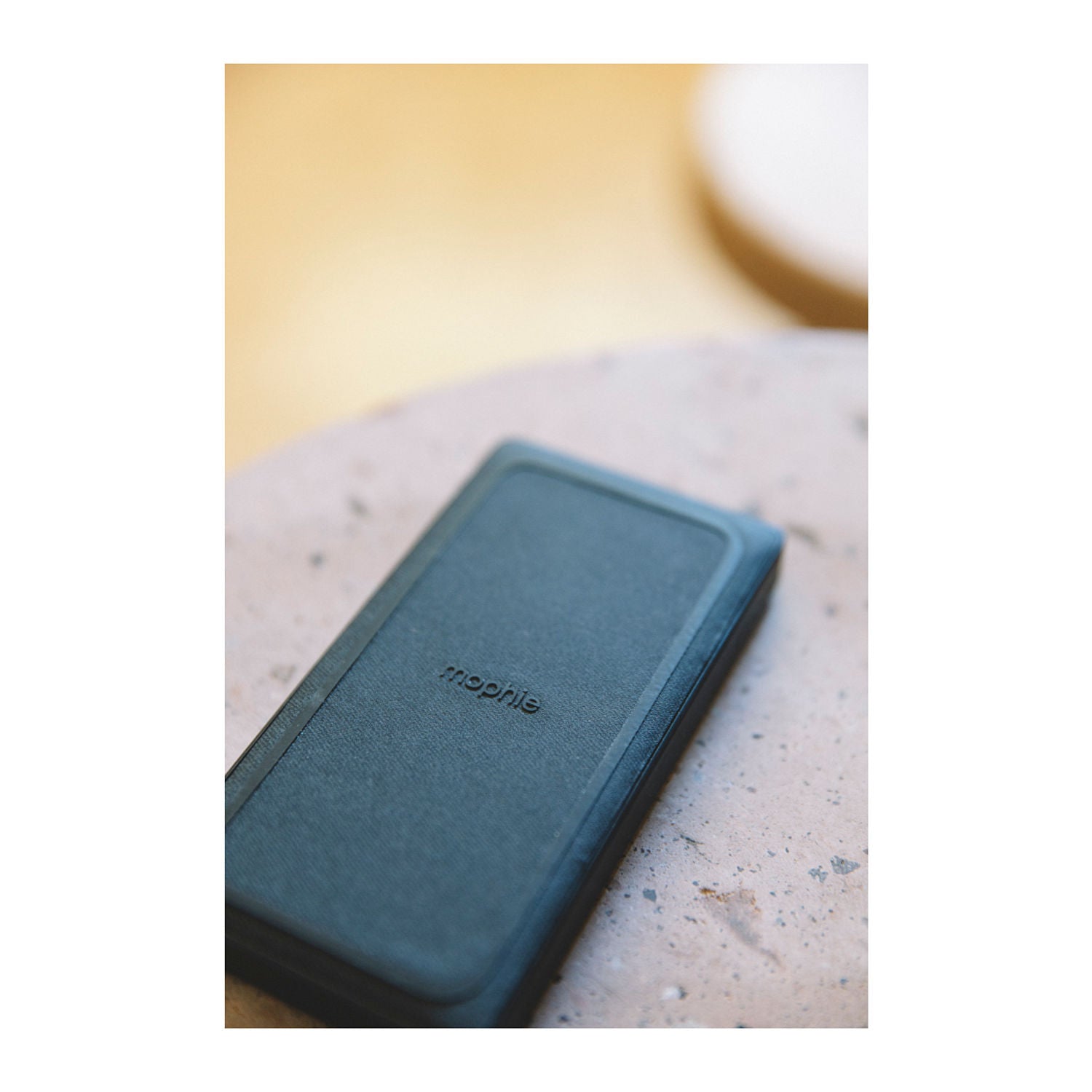 mophie® 5000 mAh Wireless Power Bank